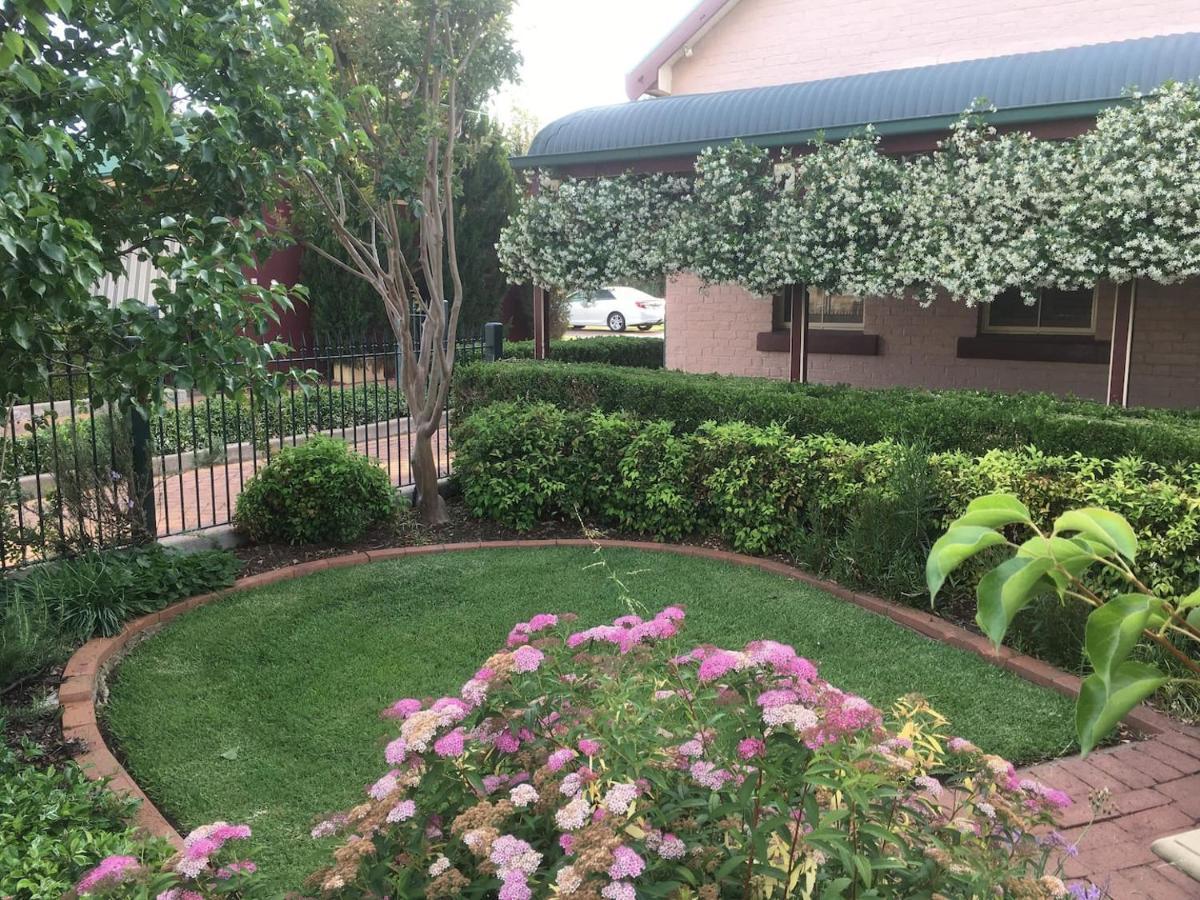 Country Apartments Dubbo Exterior foto